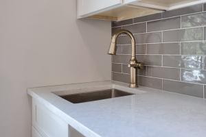 detail of bar sink in kitchen sidebar